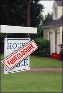 foreclosure In Miami, people are fighting foreclosure by their own forces